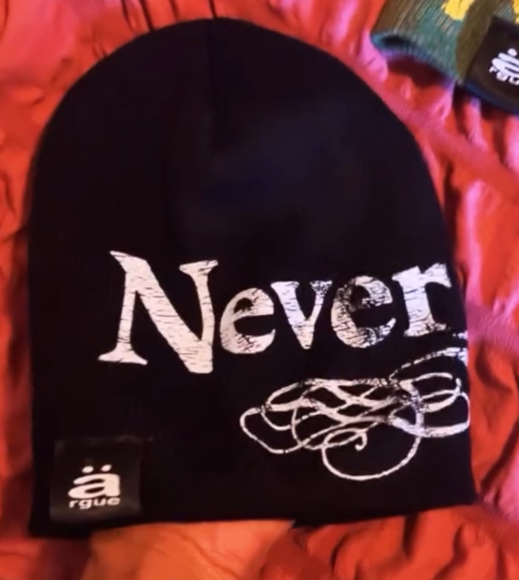 NEVER JULIO BEANIE
